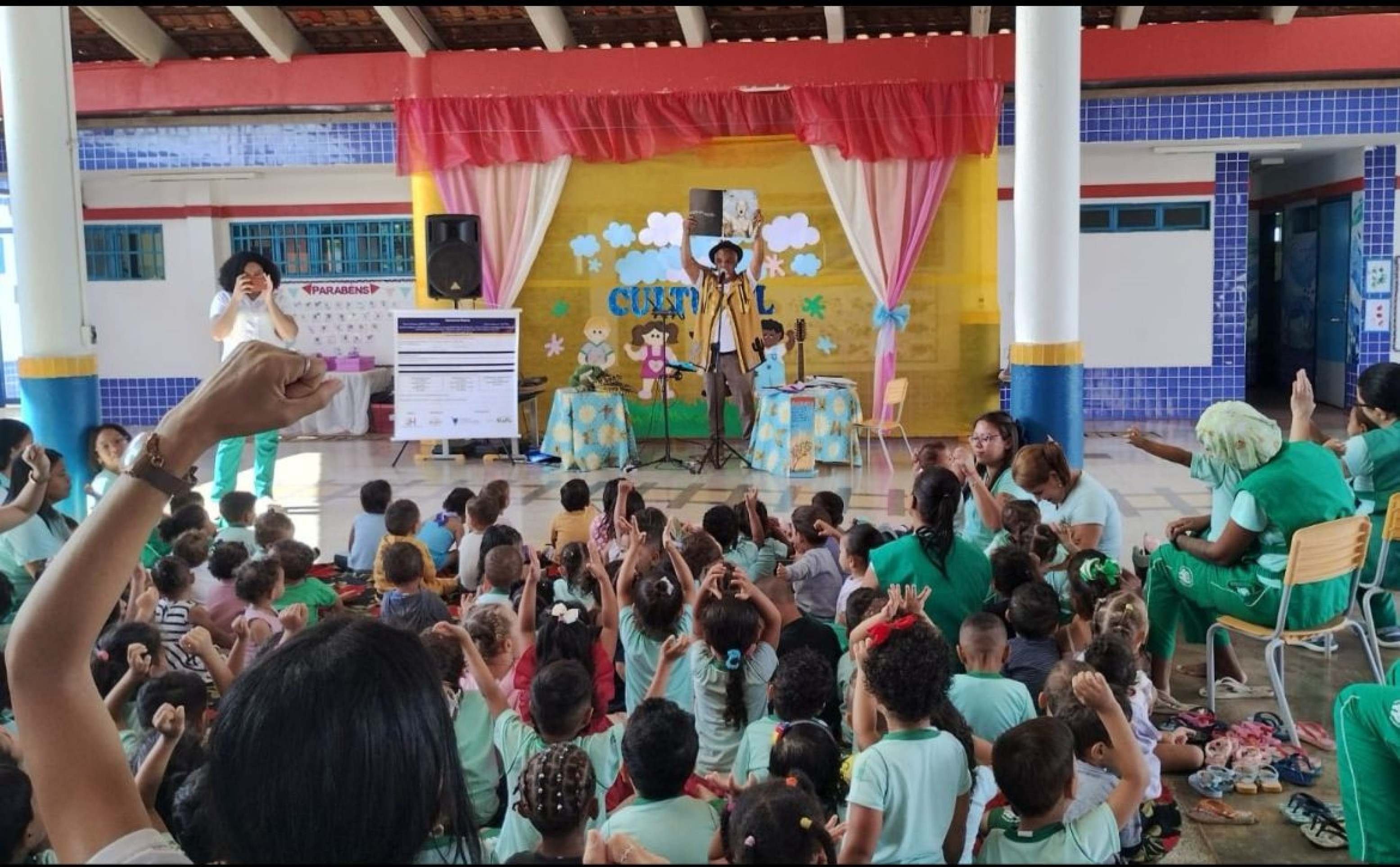 Caravana de Histórias leva literatura e criatividade a escolas do DF
