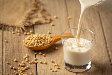 Menopausa sem hormônios: 6 estratégias para desacelerar o envelhecimento - jcomp/ FreePik