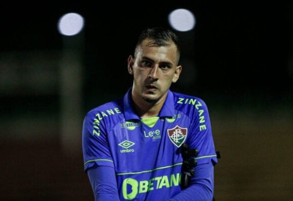 VITOR EUDES - Fez boas defesas no segundo tempo, mas podia ter defendido a finalização que gerou o gol do Unión Española. NOTA 5,0 - Foto: LUCAS MERÇON /FLUMINENSE FC