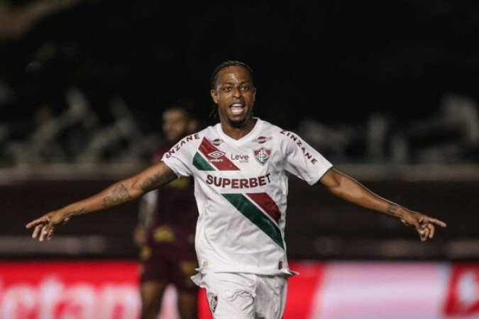 KENO - Não conseguiu dar continuidade nas jogadas e errou muitos passes. Jogo ruim do atacante. Aos 25 minutos do segundo tempo, saiu para a entrada de Lavega. NOTA 3,0 - Foto: LUCAS MERÇON /FLUMINENSE FC