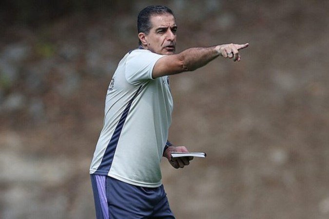 Renato Paiva busca fazer o Botafogo engrenar na temporada e tem a confiança de Textor - (crédito: Foto: Vitor Silva/Botafogo) Renato Paiva busca fazer o Botafogo engrenar na temporada e tem a confiança de Textor - (crédito: Foto: Vitor Silva/Botafogo)