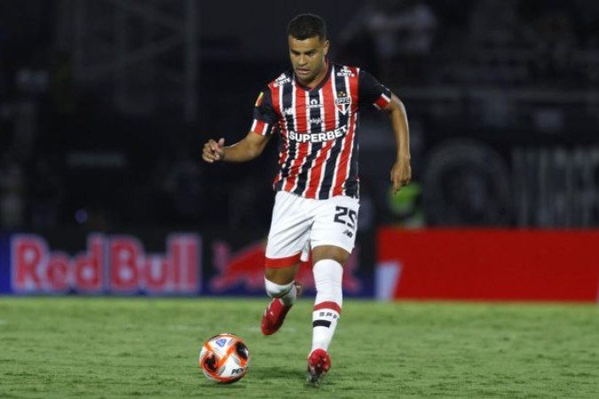 ALISSON - Um dos jogadores mais influentes do jogo, dando muita segurança nas ações da equipe. NOTA: 6,5 - Foto: Divulgação/São Paulo