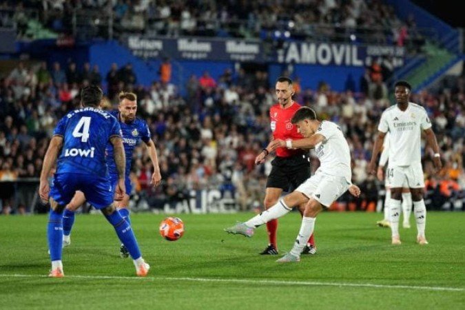 Momento do gol marcado por Arda Guler - (crédito: Foto: Aitor Alcalde/Getty Images) Momento do gol marcado por Arda Guler - (crédito: Foto: Aitor Alcalde/Getty Images)
