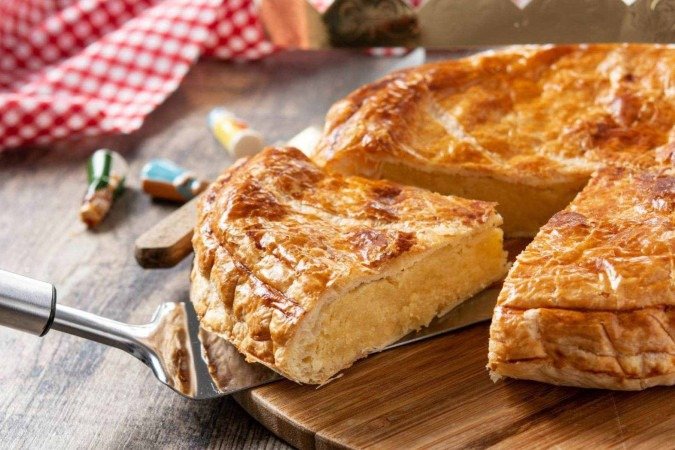 Três pessoas seguem em estado grave depois de comerem uma torta de frango de padaria de BH - (crédito: Freepik/Imagem ilustrativa) Três pessoas seguem em estado grave depois de comerem uma torta de frango de padaria de BH - (crédito: Freepik/Imagem ilustrativa)