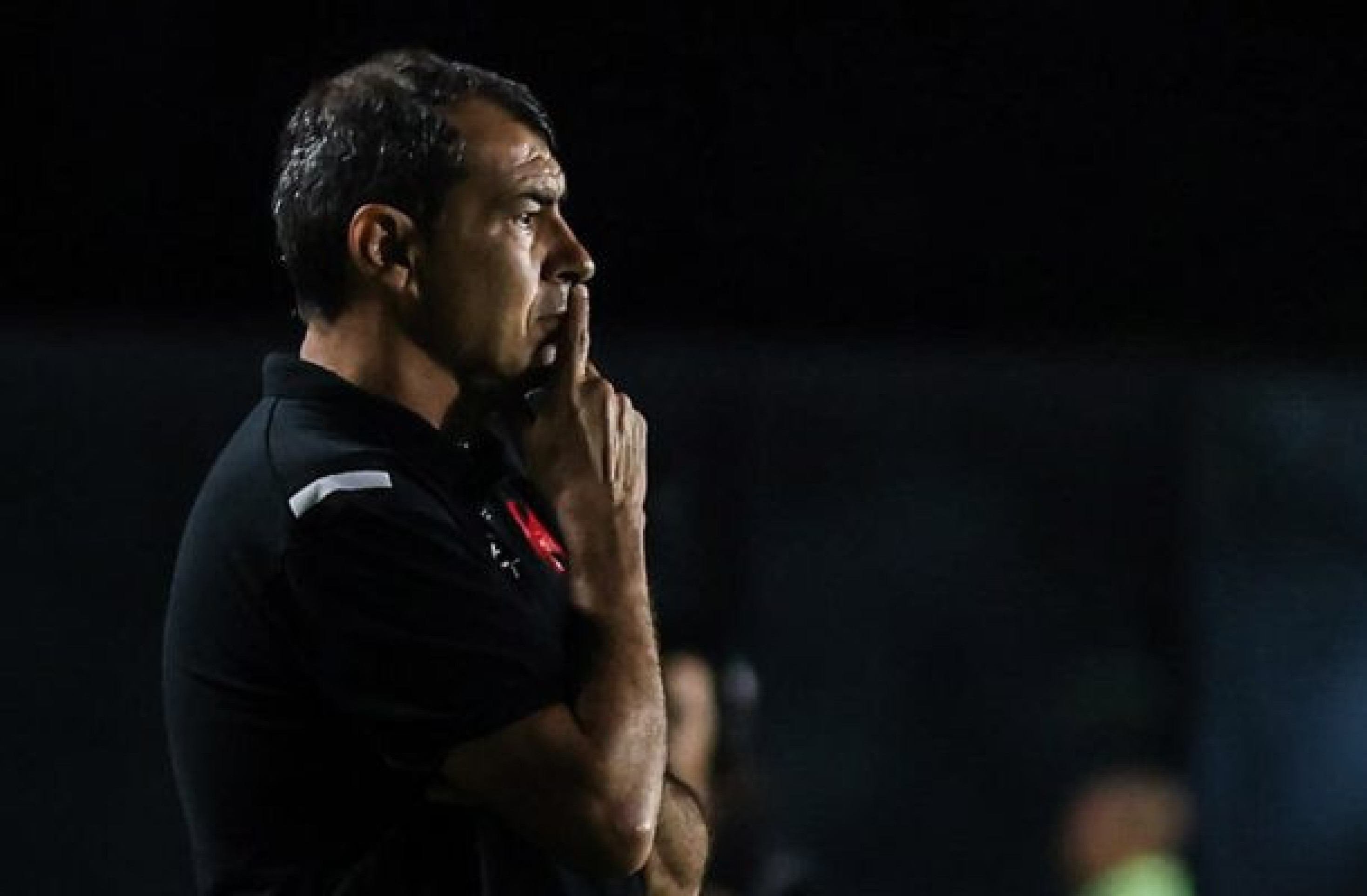 Carille destaca ansiedade e reclama de oscilação: ‘Aceleramos muito’ Carille destaca ansiedade e reclama de oscilação: ‘Aceleramos muito’