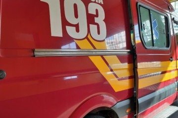 O Corpo de Bombeiros também atua no resgate das vítimas -  (crédito: CBMMG)