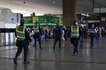 O Correio ouviu o Governo do Distrito Federal (GDF) sobre quais serão as prioridades na reforma do espaço e foi até o terminal para saber quais as expectativas dos usuários — principais impactados com a mudança assinada pelo governador Ibaneis Rocha (MDB), em 21 de fevereiro -  (crédito:  Bruna Gaston CB/DA Press)