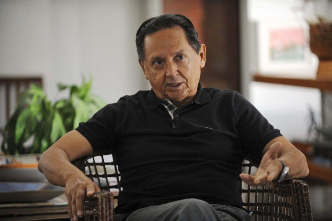 Fernando: Ulysses queria ter
o controle sobre o governo
- (crédito: Jefferson Rudy/Agência Senado) Fernando: Ulysses queria ter
o controle sobre o governo
- (crédito: Jefferson Rudy/Agência Senado)