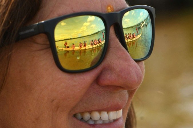  24/04/2025. Ed Alves CB/DA Press. Cidades. Mulheres Sobreviventes do Câncer de Mama, praticam canoagem estilo Dragon Boat. Na foto, Larissa Lima. 