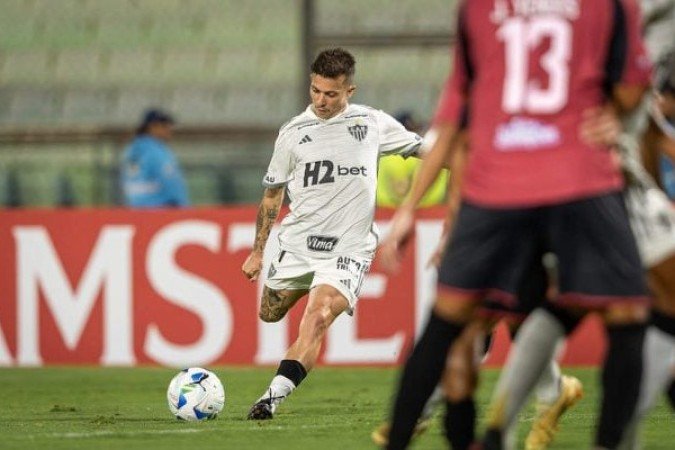 BERNARD - Participou bem do primeiro tempo, dando a assistência para o gol contra que abriu o marcador. Entretanto, caiu muito de nível na segunda etapa e ficou devendo nas oportunidades que teve. Nota: 6 - Foto: Pedro Souza/Atlético-MG