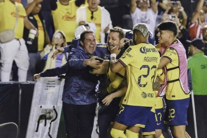 André Jardine comanda o América-MEX e pode disputar o Mundial de Clubes - (crédito: Foto: Divulgação/América-MEX) André Jardine comanda o América-MEX e pode disputar o Mundial de Clubes - (crédito: Foto: Divulgação/América-MEX)