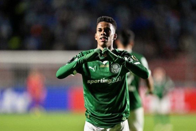 Estêvão, que completou 18 anos nesta quinta-feira (24), marcou o segundo gol do time no Estádio Hernando Siles -  (crédito: Foto: Divulgação/Conmebol)