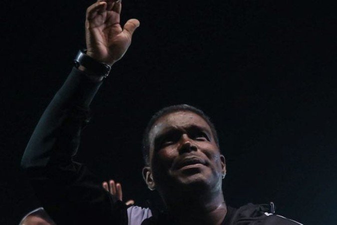 Técnico Cássio Barros comenta vitória do Vasco sobre o Flamengo no Sub-17 - (crédito: Foto: Divulgação/CR Vasco da Gama) Técnico Cássio Barros comenta vitória do Vasco sobre o Flamengo no Sub-17 - (crédito: Foto: Divulgação/CR Vasco da Gama)