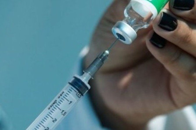 Covid: A pandemia pode ter matado mais de 15 milhões de pessoas no planeta, segundo estimativa da Organização Mundial de Saúde OMS) - o dobro dos dados oficiais. A humanidade acompanhou apreensiva a criação de uma vacina que pudesse proteger contra a doença.  -  (crédito: Tânia Rêgo/Agência Brasil)