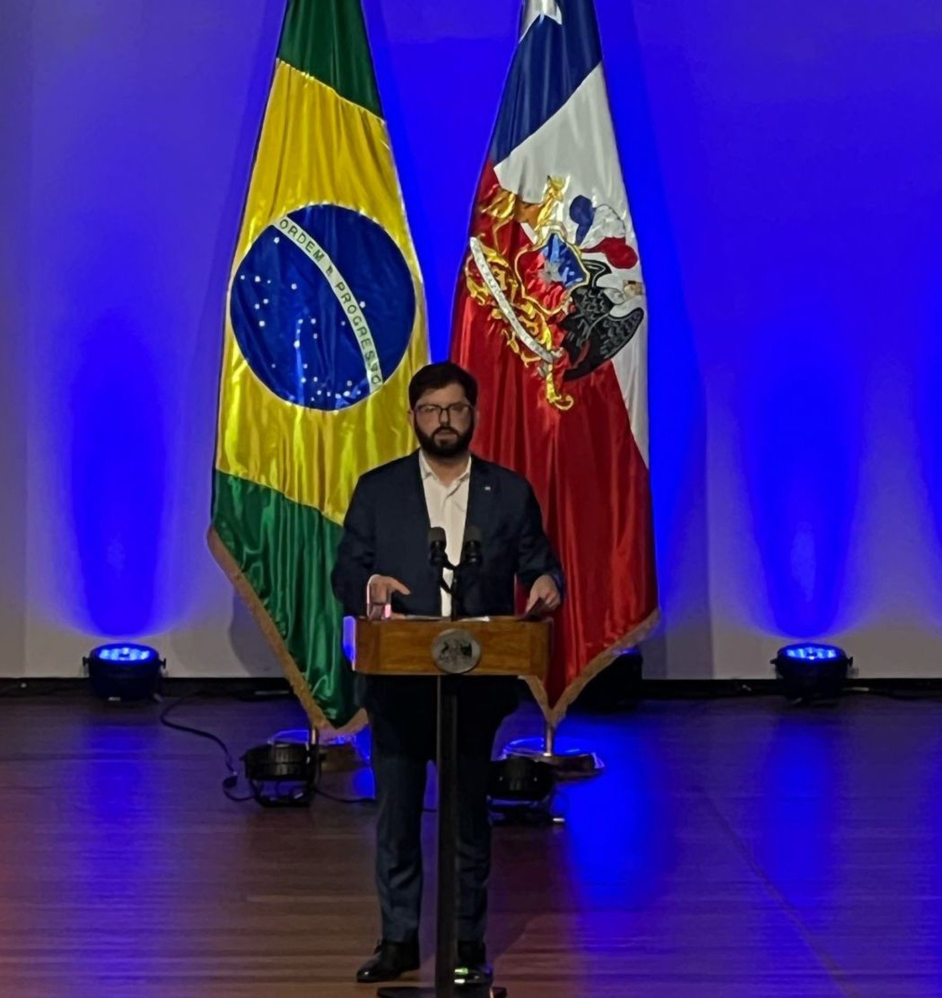 Boric palestrou sobre democracia e direitos humanos na Universidade de Brasília 
