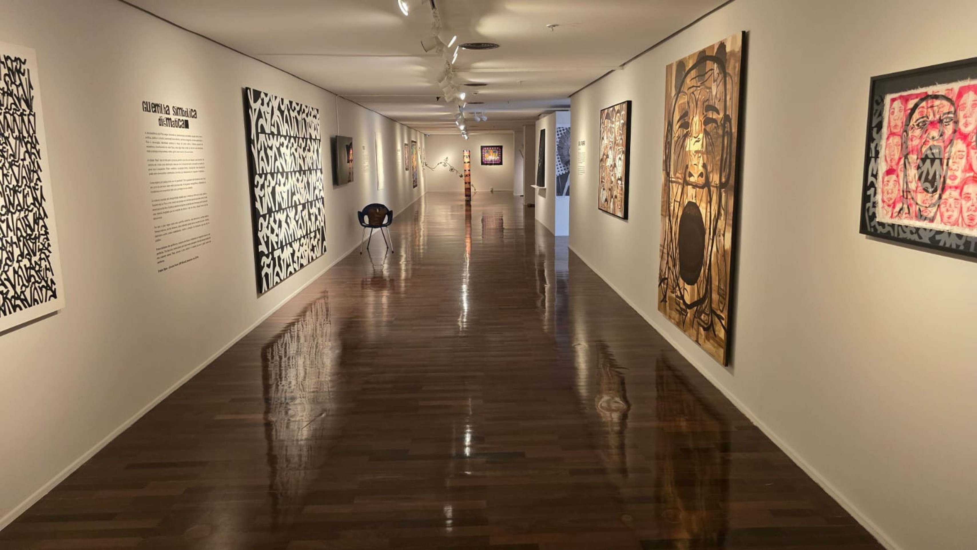 Exposição Frequências urbanas, na Caixa Cultural