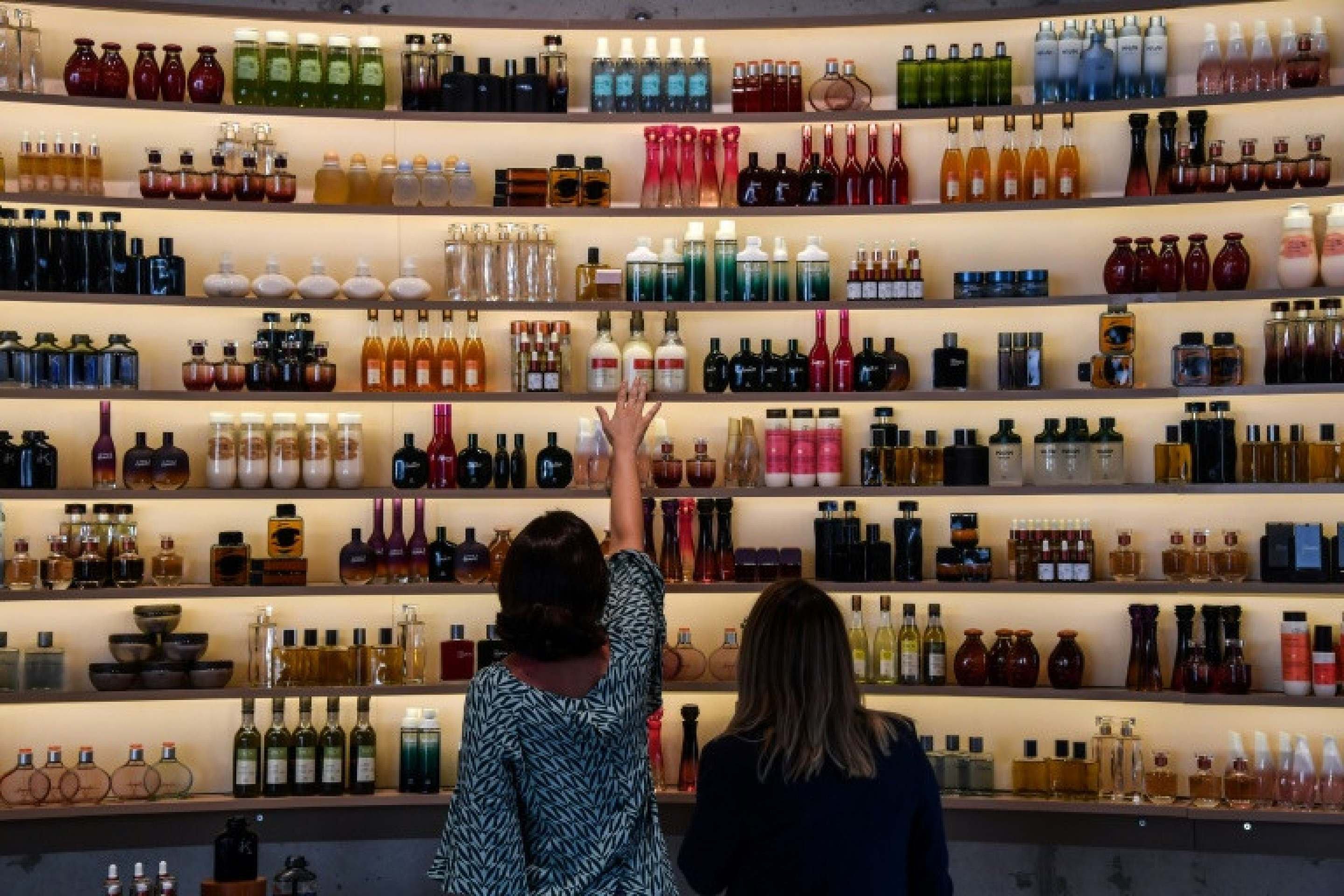  Você sabe como nasce um perfume?  