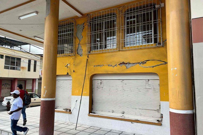 Terremoto de magnitude 6,3 atinge Equador       
