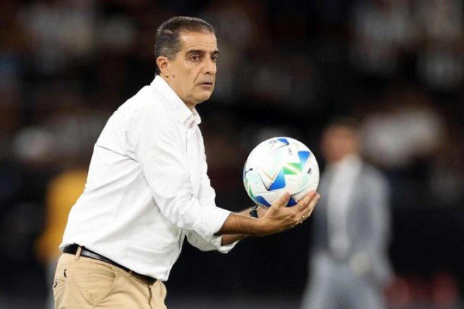 Renato Paiva não tem bons números no início de trabalho no comando do Botafogo - (crédito: Foto: Vitor Silva/Botafogo) Renato Paiva não tem bons números no início de trabalho no comando do Botafogo - (crédito: Foto: Vitor Silva/Botafogo)