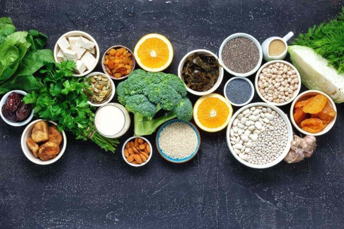 Alimentos com cálcio que substituem o leite são essenciais para quem tem restrições (Imagem: KucherAV | Shutterstock) - (crédito: EdiCase) Alimentos com cálcio que substituem o leite são essenciais para quem tem restrições (Imagem: KucherAV | Shutterstock) - (crédito: EdiCase)
