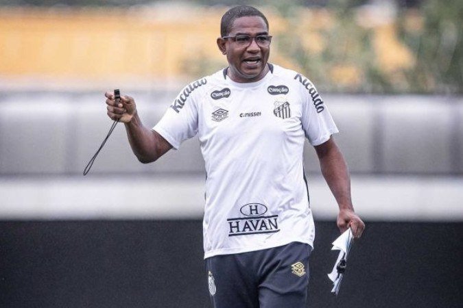 Luisão deve ser a grande novidade contra o RB Bragantino - (crédito: Foto: Raul Baretta/ Santos FC.) Luisão deve ser a grande novidade contra o RB Bragantino - (crédito: Foto: Raul Baretta/ Santos FC.)
