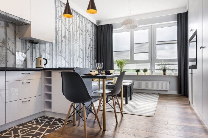 A decoração de apartamentos pequenos exige criatividade e planejamento (Imagem: Cinematographer | Shutterstock)
- (crédito: EdiCase) A decoração de apartamentos pequenos exige criatividade e planejamento (Imagem: Cinematographer | Shutterstock)
- (crédito: EdiCase)