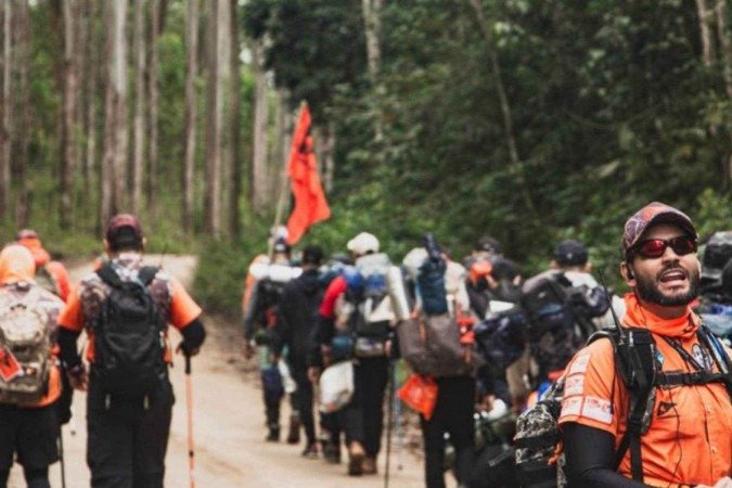 TOP é um evento realizado pelos Legendários que levam homens para passar 72 horas isolados em uma montanha rezando e realizando atividades físicas - (crédito: Reprodução/Legendários ) TOP é um evento realizado pelos Legendários que levam homens para passar 72 horas isolados em uma montanha rezando e realizando atividades físicas - (crédito: Reprodução/Legendários )