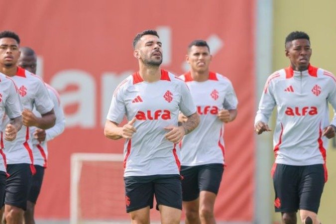 Roger analisa modificar até cinco peças no time do Inter para encarar o Juventude - (crédito: Foto: Ricardo Duarte / Internacional) Roger analisa modificar até cinco peças no time do Inter para encarar o Juventude - (crédito: Foto: Ricardo Duarte / Internacional)