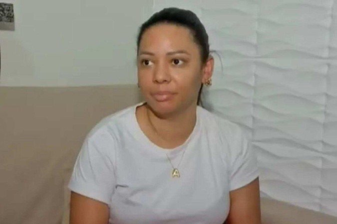 Adrielly Silva passou sete dias na UTI e precisou passar por sessões de hemodiálise depois de fazer uma escova progressiva - (crédito: Reprodução / TV GLobo) Adrielly Silva passou sete dias na UTI e precisou passar por sessões de hemodiálise depois de fazer uma escova progressiva - (crédito: Reprodução / TV GLobo)