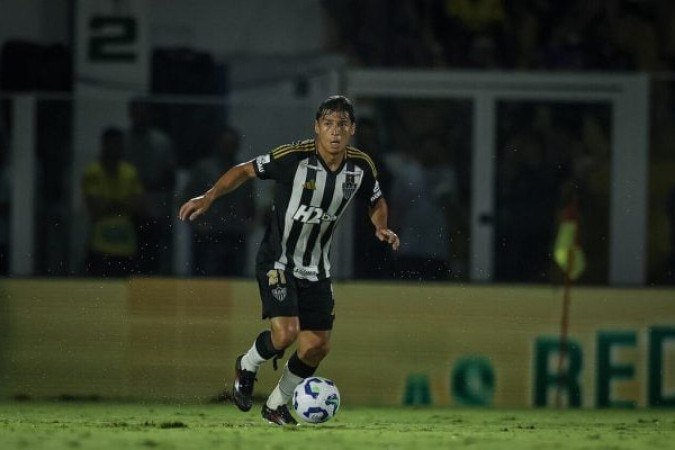 ALAN FRANCO  -  Vinha fazendo um jogo correto na marcação, embora tenha sido um dos que cochilaram no primeiro gol do Mirassol. Sentiu uma lesão no fim do primeiro tempo e saiu no intervalo. NOTA 6,0  -Foto: Pedro Souza / Atlético