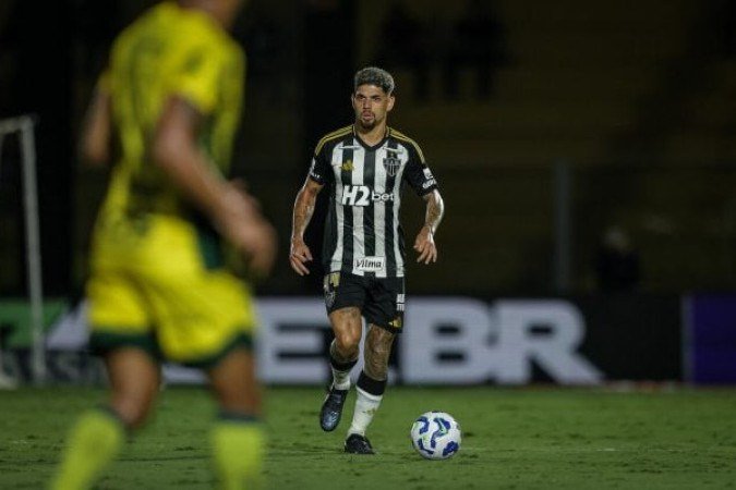 RUBENS   -  Poderia ter evitado o primeiro gol se ganhasse no corpo de Edson Carioca no início da jogada. No mais, jogo correto. NOTA  6,0   -Foto: Pedro Souza / Atlético