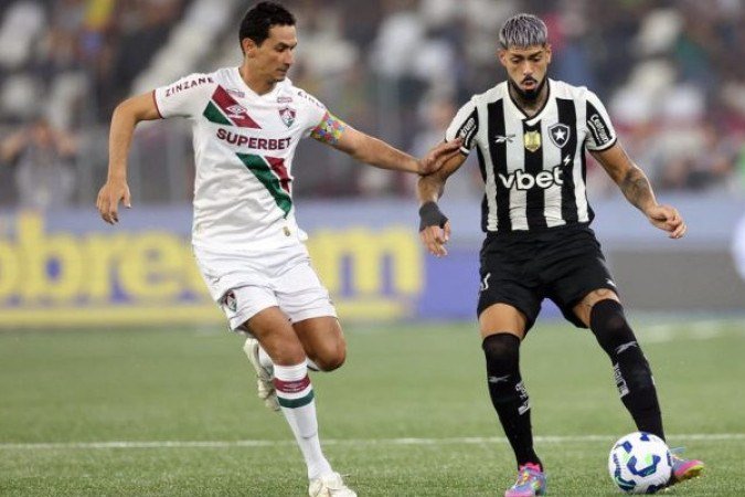 BARBOZA - Levou sufoco quando precisou fazer a marcaÃ§Ã£o direita contra Ãrias, mas anulou bem o trabalho de Cano. Amarelo no primeiro tempo, maneirou nas entradas mais rÃ­spidas. NOTA 6,0. Foto: Vitor Silva