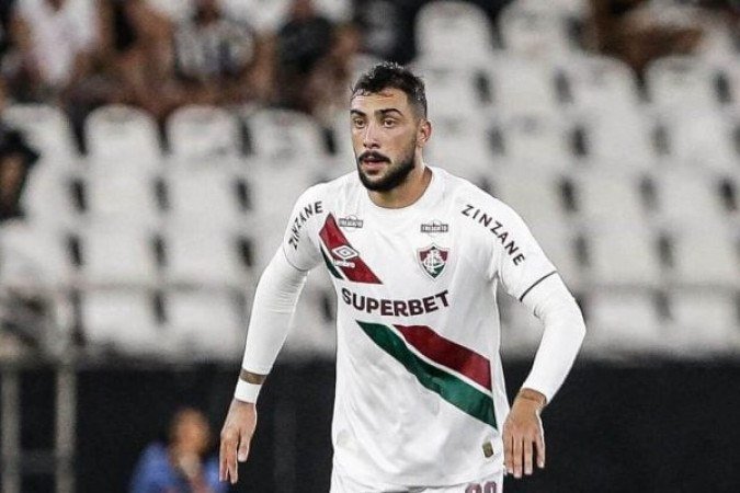 FREYTES - NÃ£o conseguiu parar o ataque do Botafogo quando ele caiu pelo seu setor, e a sua ajuda ao lateral nÃ£o foi muito eficiente. Foi um pouco mais eficaz no segundo tempo. NOTA 4,5. Foto: Marcelo GonÃ§alves/Fluminense 