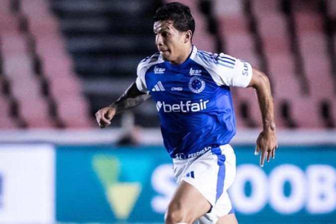  LUCAS ROMERO – Jogo discreto. Foi bem ao parar Coutinho no primeiro tempo, mas contribuiu pouco na criação ofensiva. NOTA: 5,5 Foto: Gustavo Aleixo/Cruzeiro