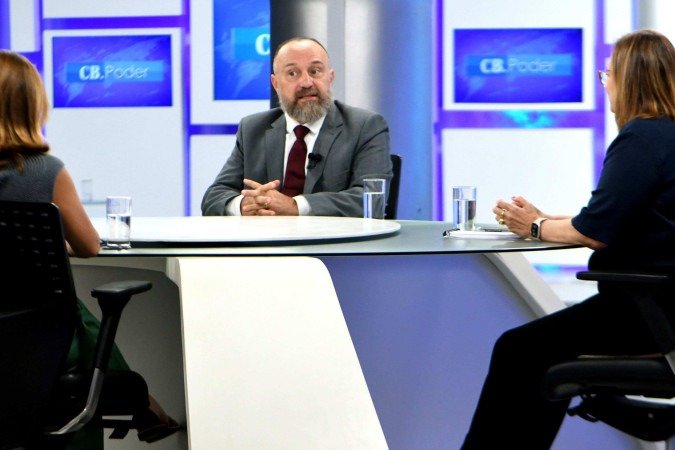 28/04/2025. Ed Alves CB/DA Press. Cidades. CB Poder recebe Melillo Dinis, Professor e Analista Politico do Grupo de Analise da CNBB. - (crédito: Ed Alves/CB/D.A Press) 28/04/2025. Ed Alves CB/DA Press. Cidades. CB Poder recebe Melillo Dinis, Professor e Analista Politico do Grupo de Analise da CNBB. - (crédito: Ed Alves/CB/D.A Press)