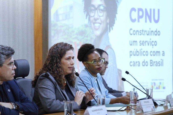 Governo autoriza 855 nomeações de aprovados no CNU