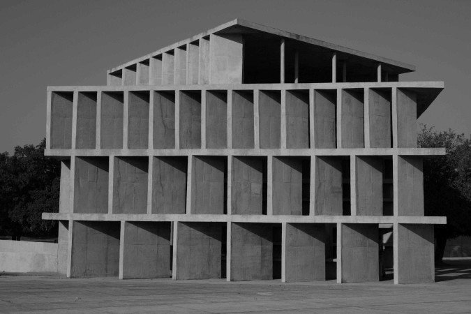 Exposição A ternura do concreto, de Emmanuel Lenain