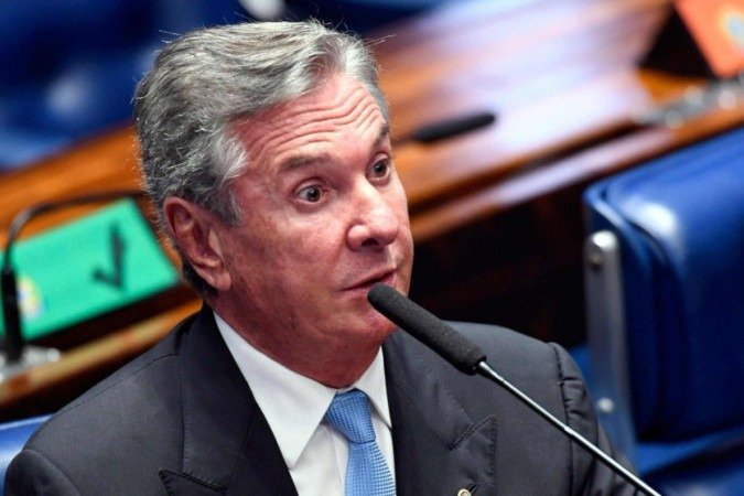 O político está preso desde a semana ada em Maceió para cumprir a pena de 8 anos e 10 meses por corrupção e lavagem de dinheiro. Ele está no presídio Baldomero Cavalcanti de Oliveira, em uma ala especial e em uma cela individual da unidade - (crédito: Platobr Politica) O político está preso desde a semana ada em Maceió para cumprir a pena de 8 anos e 10 meses por corrupção e lavagem de dinheiro. Ele está no presídio Baldomero Cavalcanti de Oliveira, em uma ala especial e em uma cela individual da unidade - (crédito: Platobr Politica)