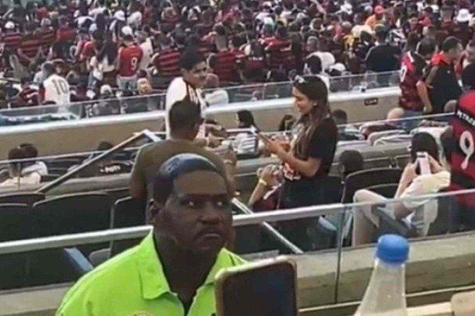 Famosos comparecem em goleada do Flamengo no Maracanã - (crédito: Foto: Reprodução) Famosos comparecem em goleada do Flamengo no Maracanã - (crédito: Foto: Reprodução)