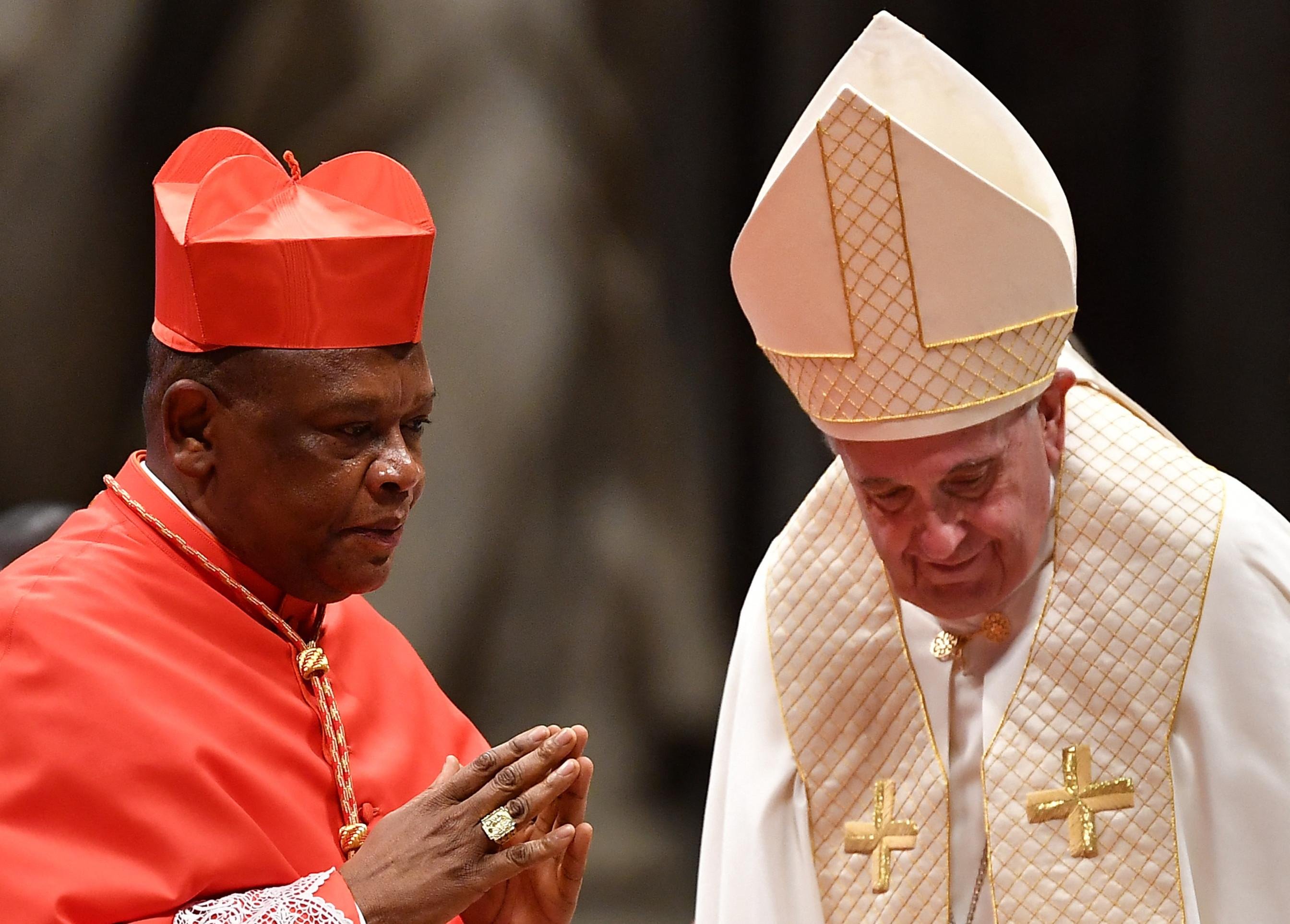 Africanos estão entre os mais cotados para a sucessão do papa Francisco Africanos estão entre os mais cotados para a sucessão do papa Francisco