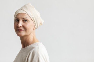 A queda do cabelo afeta a autoestima da mulher em tratamento contra o câncer -  (crédito: Freepik)
