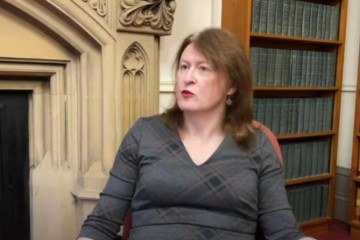Victoria McCloud, juíza aposentada do Tribunal Superior de Justiça, primeira juíza trans do Reino Unido  -  (crédito: Reprodução/YouTube @ukjudiciary3642)