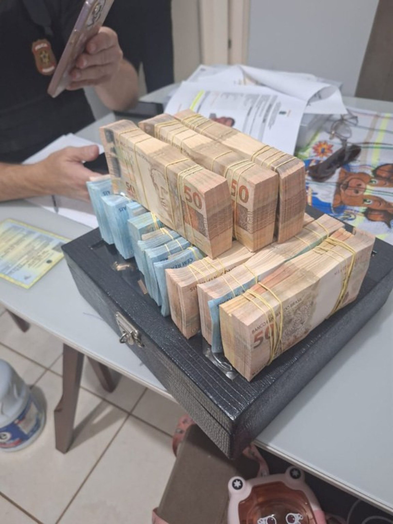 Megaoperação da PF prende grupo de movimentou 89 milhões em tráfico interestadual de drogas 
