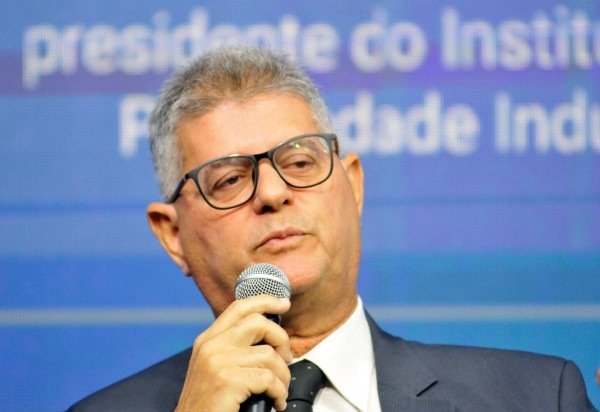 Ed Alves/CB/D.A Press