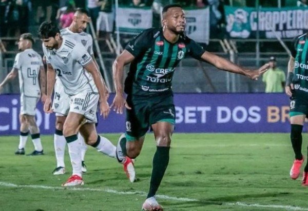 - Foto: Fernando Teramatsu / Maringa? FC