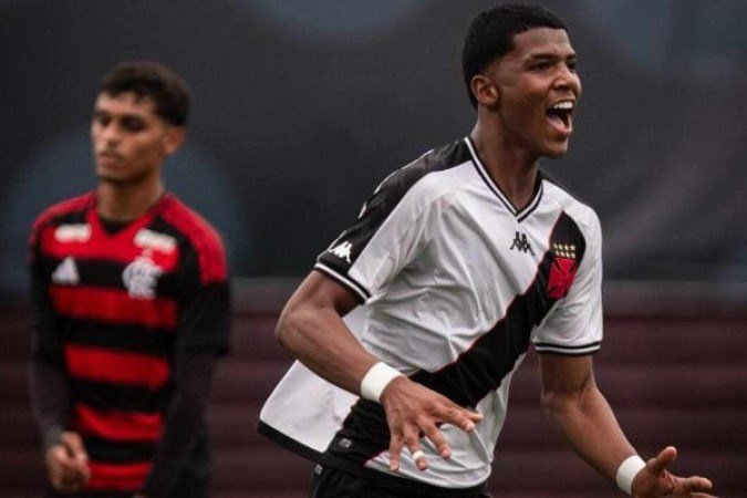 Diego Minete não perdoou na ida, nem na volta: Vasco finalista no sub-17 - (crédito: Foto: João Gabriel Alves / Vasco) Diego Minete não perdoou na ida, nem na volta: Vasco finalista no sub-17 - (crédito: Foto: João Gabriel Alves / Vasco)