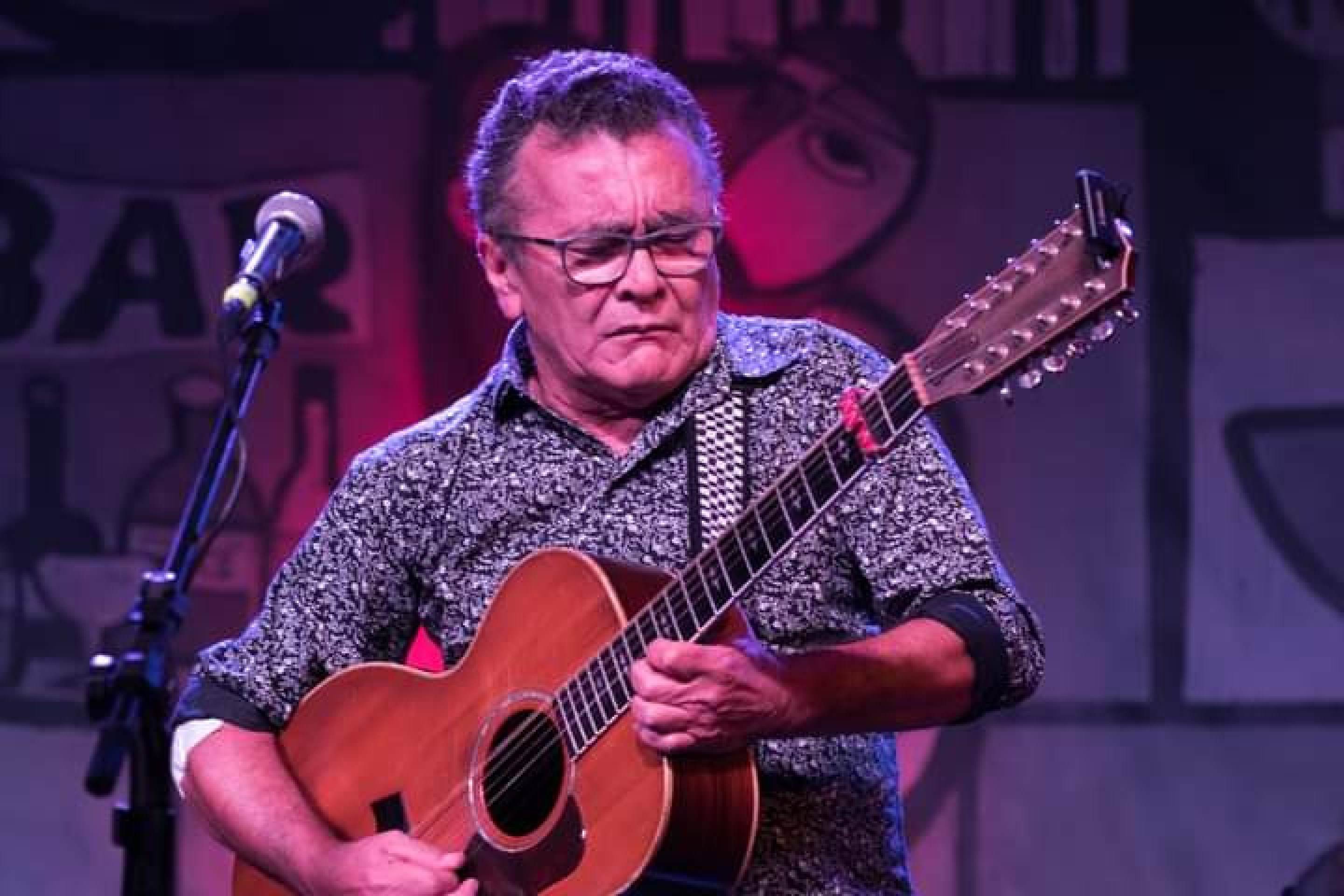 Manassés e Silvério Pontes tocam clássicos da música brasileira no Clube do Choro