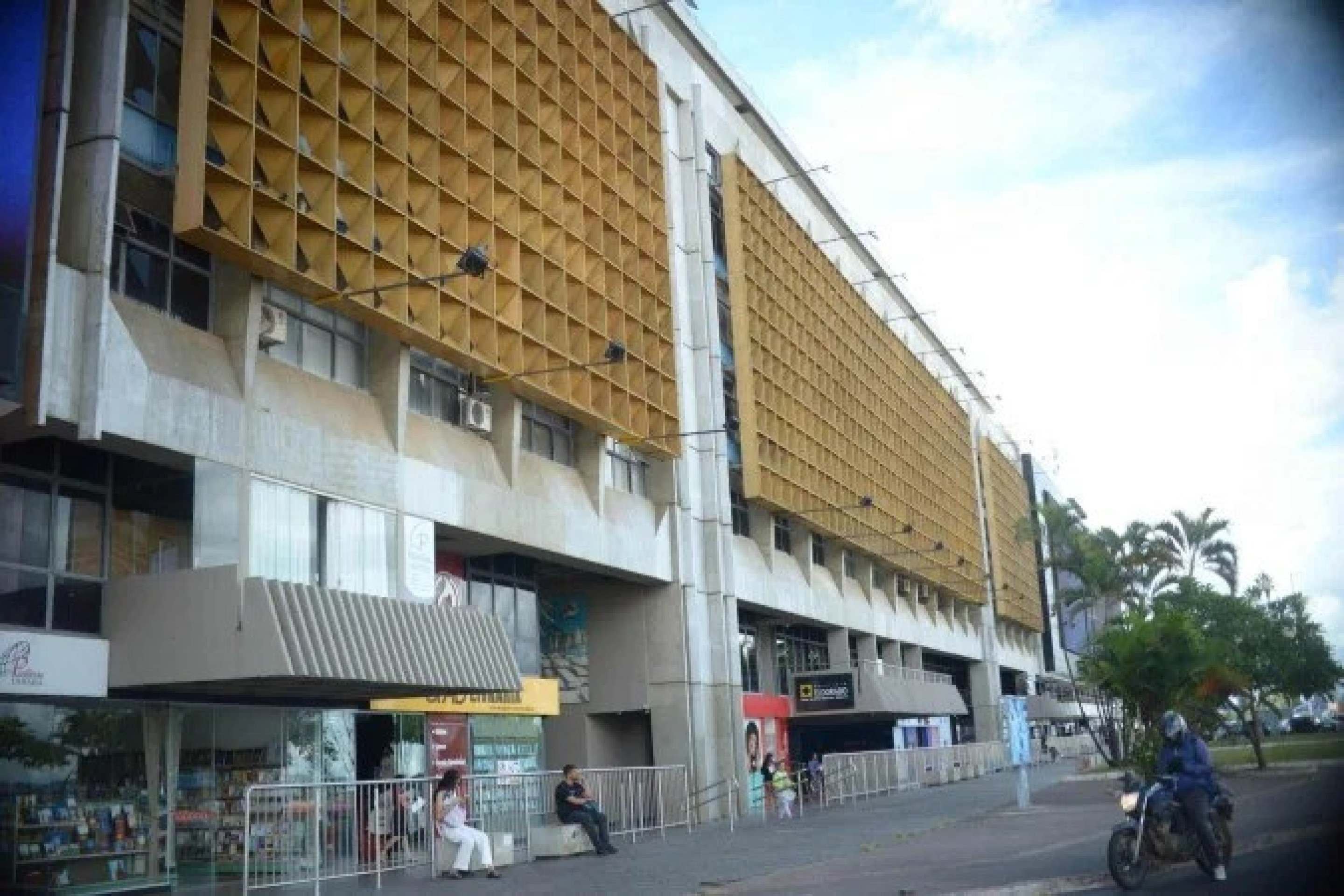 CONIC inaugura galeria de arte em homenagem aos 65 anos de Brasília