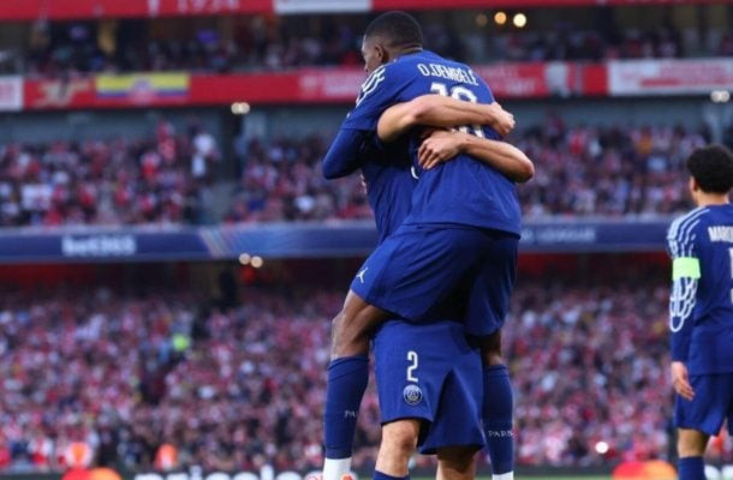 PSG vence o Arsenal em Londres e fica a um empate da final da Champions
