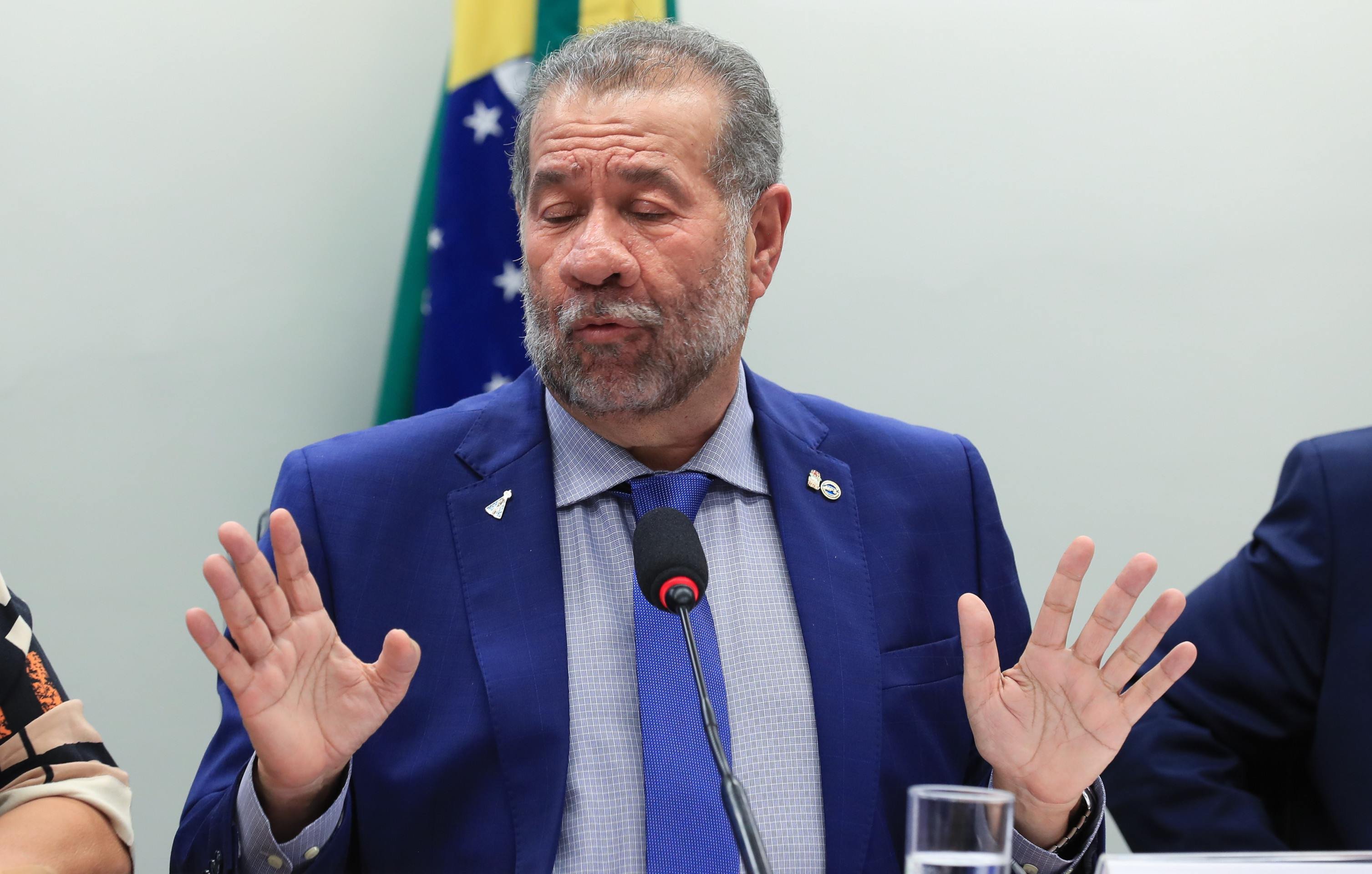 Lupi vai ficando no Ministério da Previdência, mas esvaziado